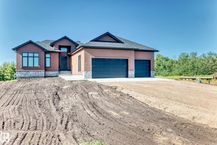 Property Photo:  58222 Range Road 221 110  AB T0A 2V0 