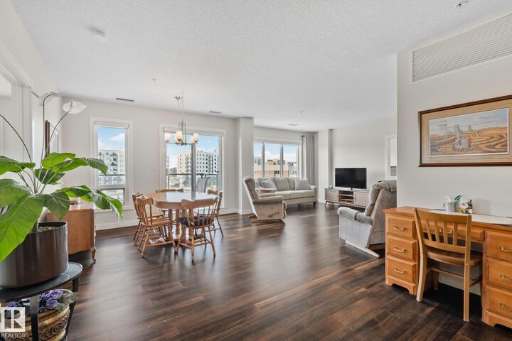 Property Photo:  2755 109 Street NW 404  AB T6J 5S4 
