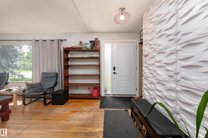 Property Photo:  14906 76 Avenue NW  AB T5R 2Z6 