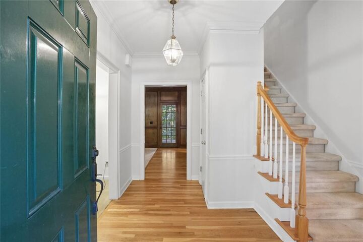Property Photo: 1090 Applecross Drive GA 30075