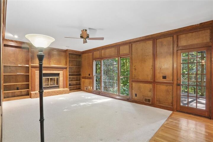 Property Photo: 1090 Applecross Drive GA 30075