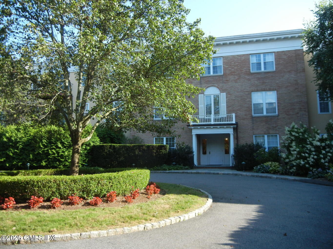 Property Photo:  140 Field Point Road 10  CT 06830 