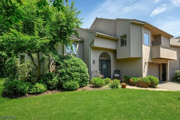 Property Photo:  14 Robinhood Dr  NJ 07046 