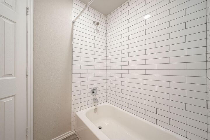 Property Photo: 1549 Garden Road 107 TX 77581