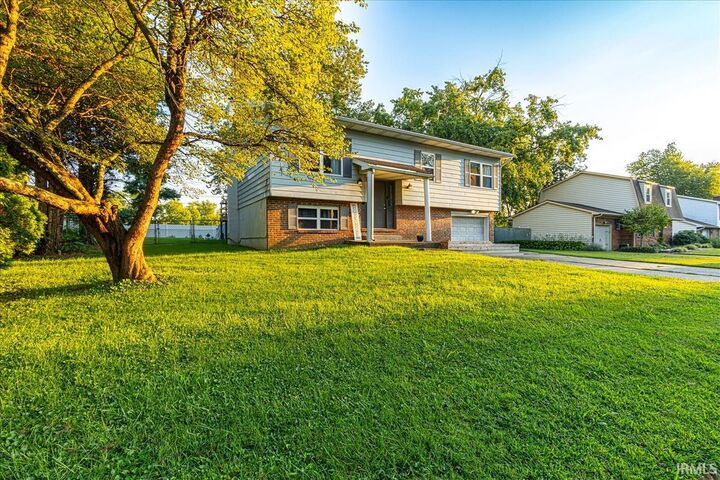 Property Photo:  7355 Oakpark Drive  IN 47630 