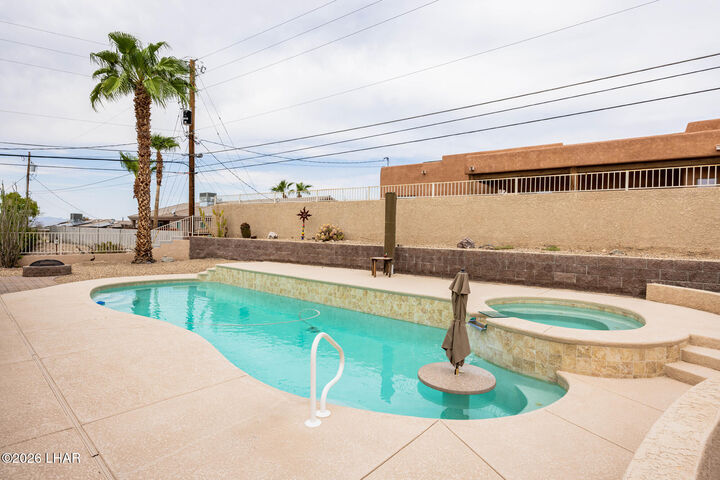 Property Photo: 3631 McCulloch Blvd N AZ 86406