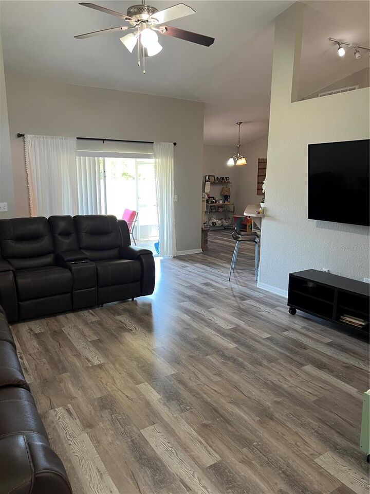 Property Photo: 5619 Fischer Drive FL 33812