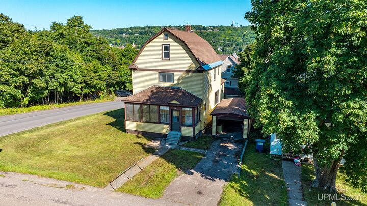 Property Photo: 200 E Douglass Avenue MI 49931