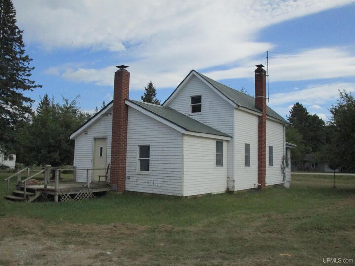 Property Photo:  5766 W Co Rd 388 Road  MI 49847 