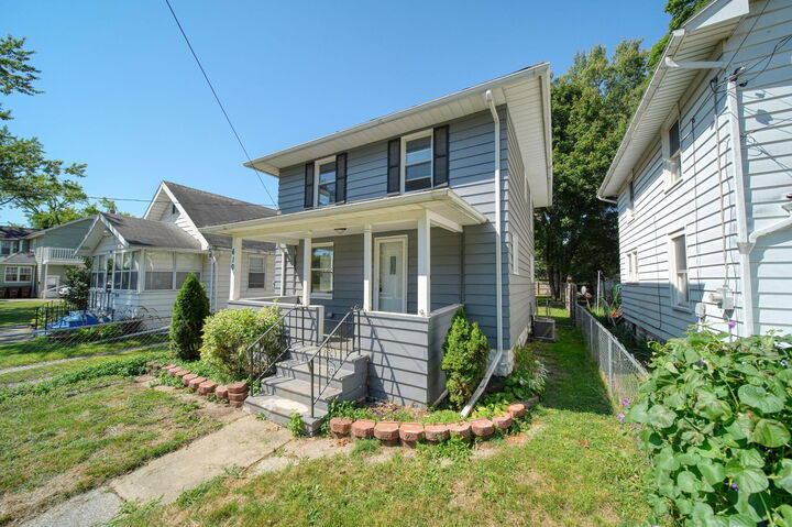 Property Photo:  610 N State Street  MI 49202 