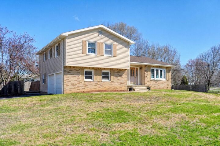Property Photo:  1190 Ferndale Road  MI 49201 