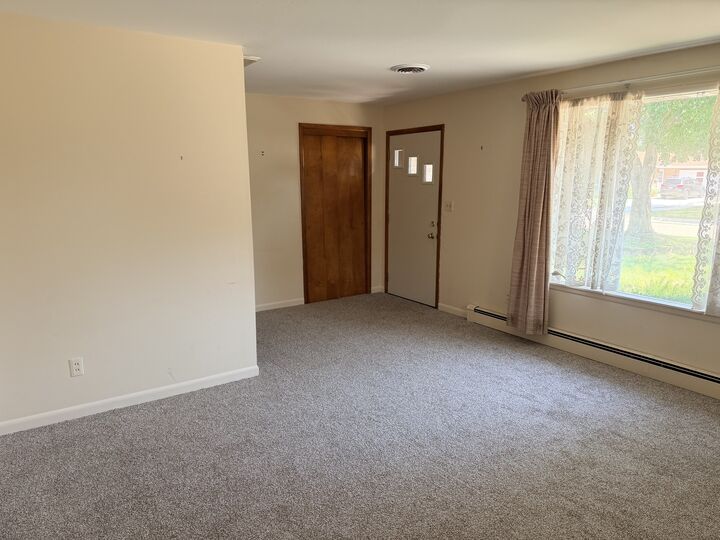 Property Photo: 1113 Lincoln Avenue IL 61350