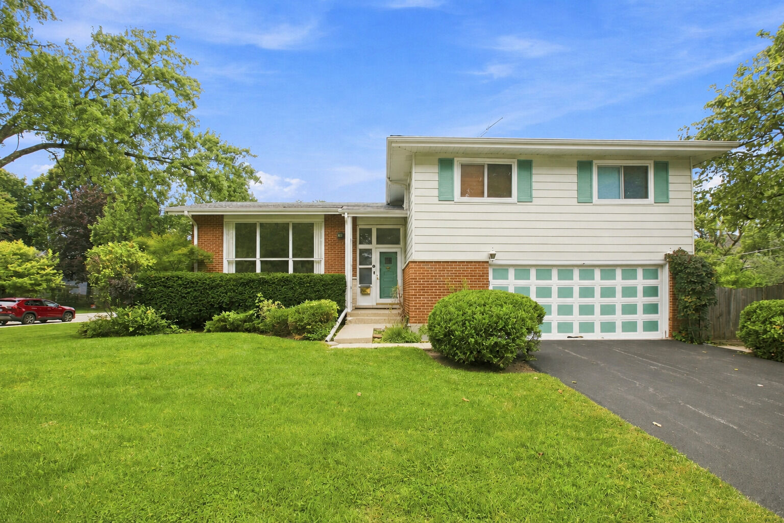 Property Photo:  1103 Kenton Road  IL 60015 