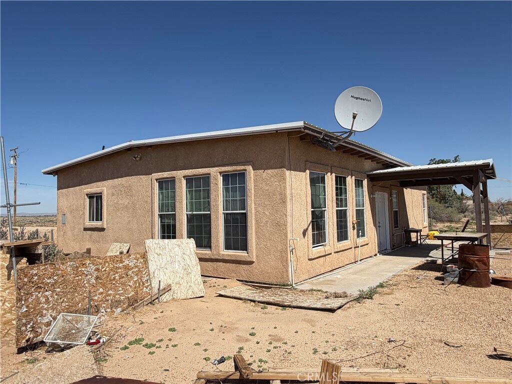 Property Photo: 33803 Suffoch CA 92365
