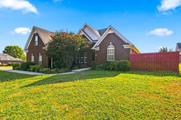 Property Photo:  801 Riata Ct  TN 37167 