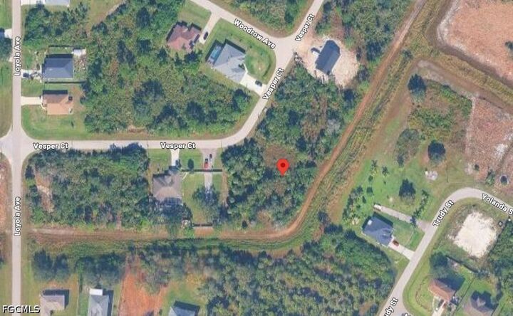 Property Photo:  1916 Vesper Court  FL 33972 