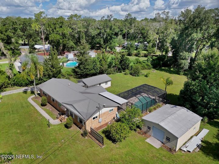 Property Photo: 4075 Hillwood Road FL 32223