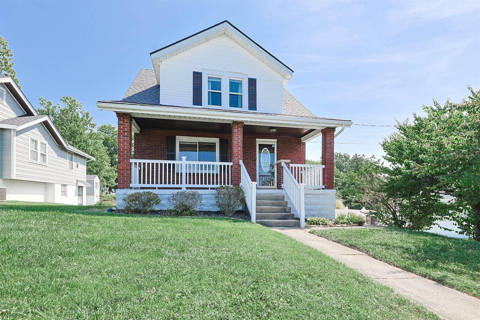 Property Photo: 315 Grandview Avenue KY 41071