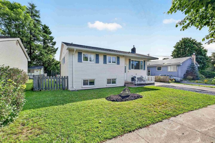 Property Photo:  4 John Cross Drive  NS B2W 1X2 