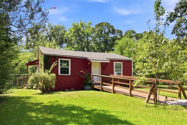 Property Photo:  1707 Dakar Street  LA 71107 