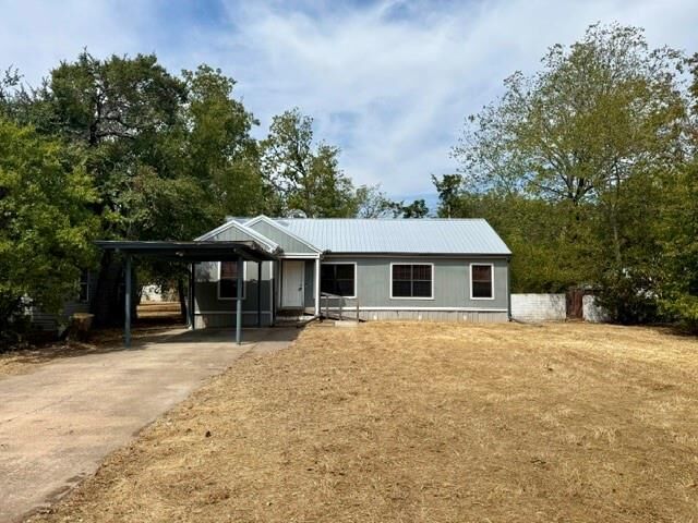 Property Photo:  1119 Commerce Drive  TX 75401 