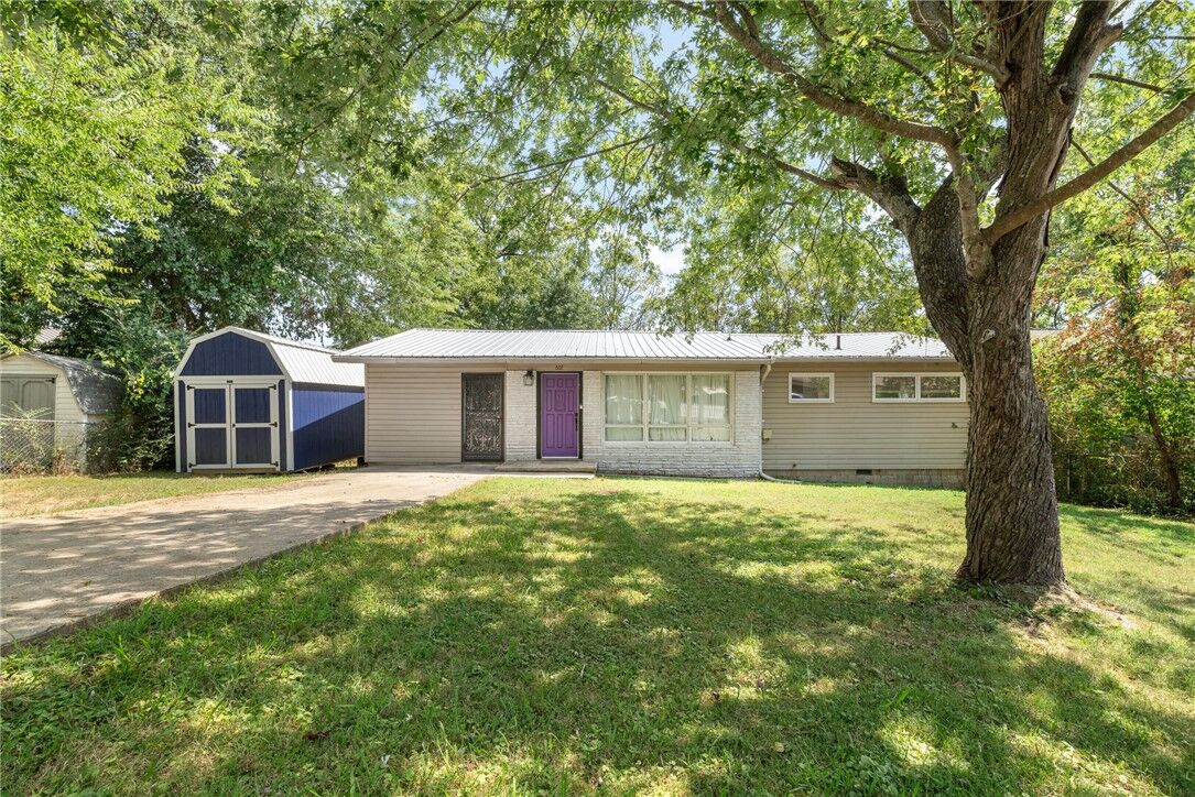 Property Photo: 603 S Clifford Street AR 72601