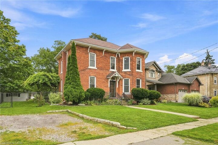 Property Photo:  22 Munsee Street S  ON N0A 1E0 
