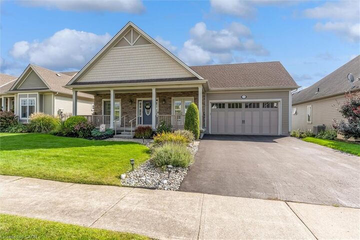 Property Photo:  152 Sunrise Court  ON L0S 1N0 