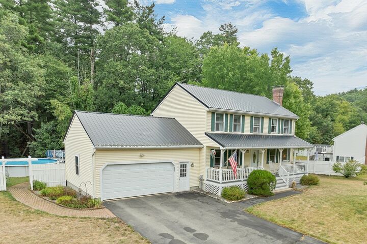 Property Photo:  14 Burnside Ln  MA 01860 