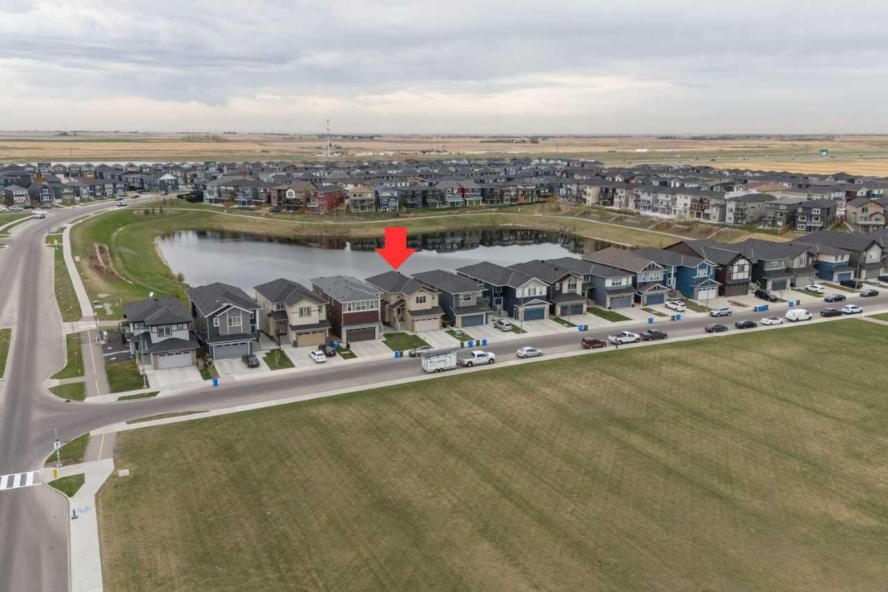 Property Photo:  375 Corner Meadows Avenue NE  AB T3N 1X7 