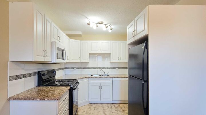 Property Photo:  31 Alford Avenue 68  AB T4R 1G9 