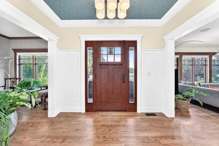 Property Photo: 95 Lissington Drive SW AB T3E 5E4