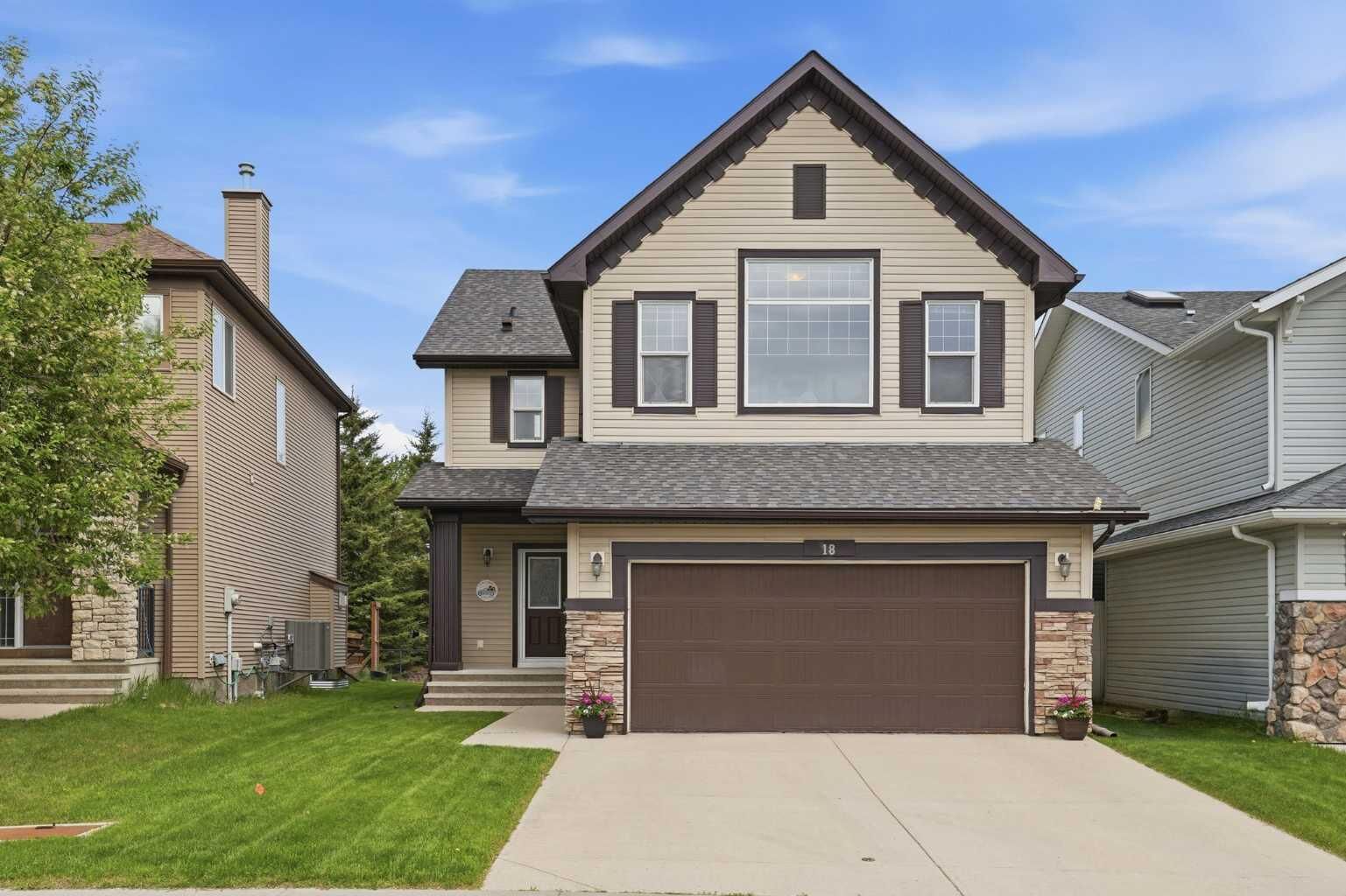 Property Photo:  18 Drake Landing Crescent  AB T1S 0C1 