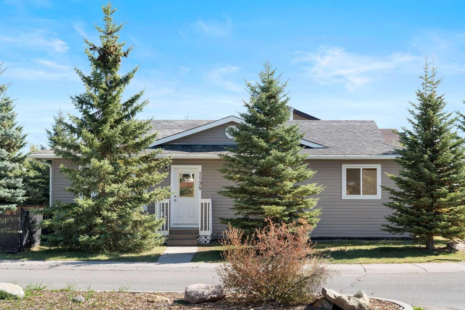 Property Photo:  1198 Kildeer Close  AB T0M 0W0 