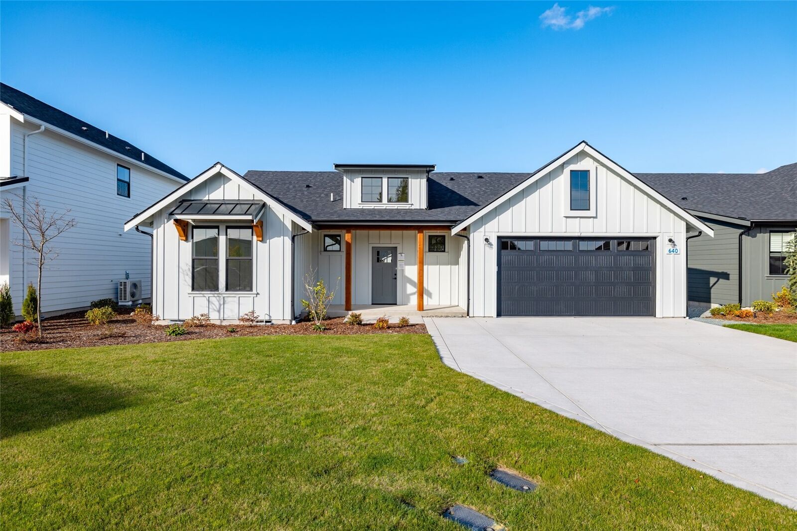 Property Photo: 640 Legacy Way WA 98284