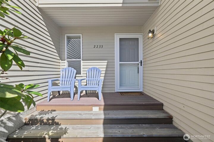 Property Photo: 2233 E Birch Street WA 98229