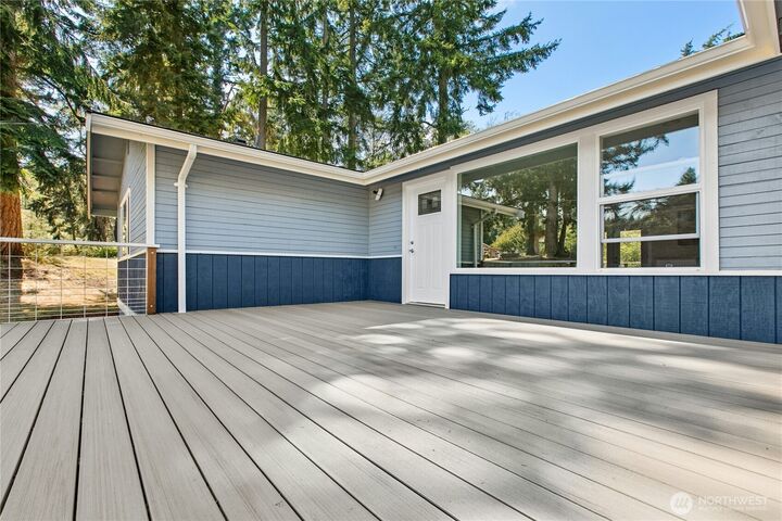 Property Photo: 3671 Dundee Way WA 98277