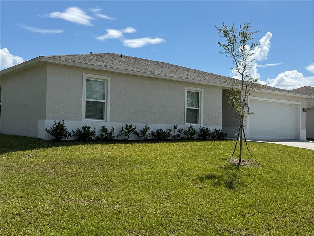 Property Photo:  350 Dolphin Street SE  FL 32909 