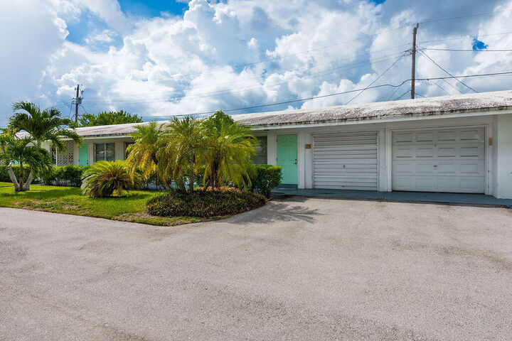 Property Photo:  722 Ridge Road 2  FL 33462 