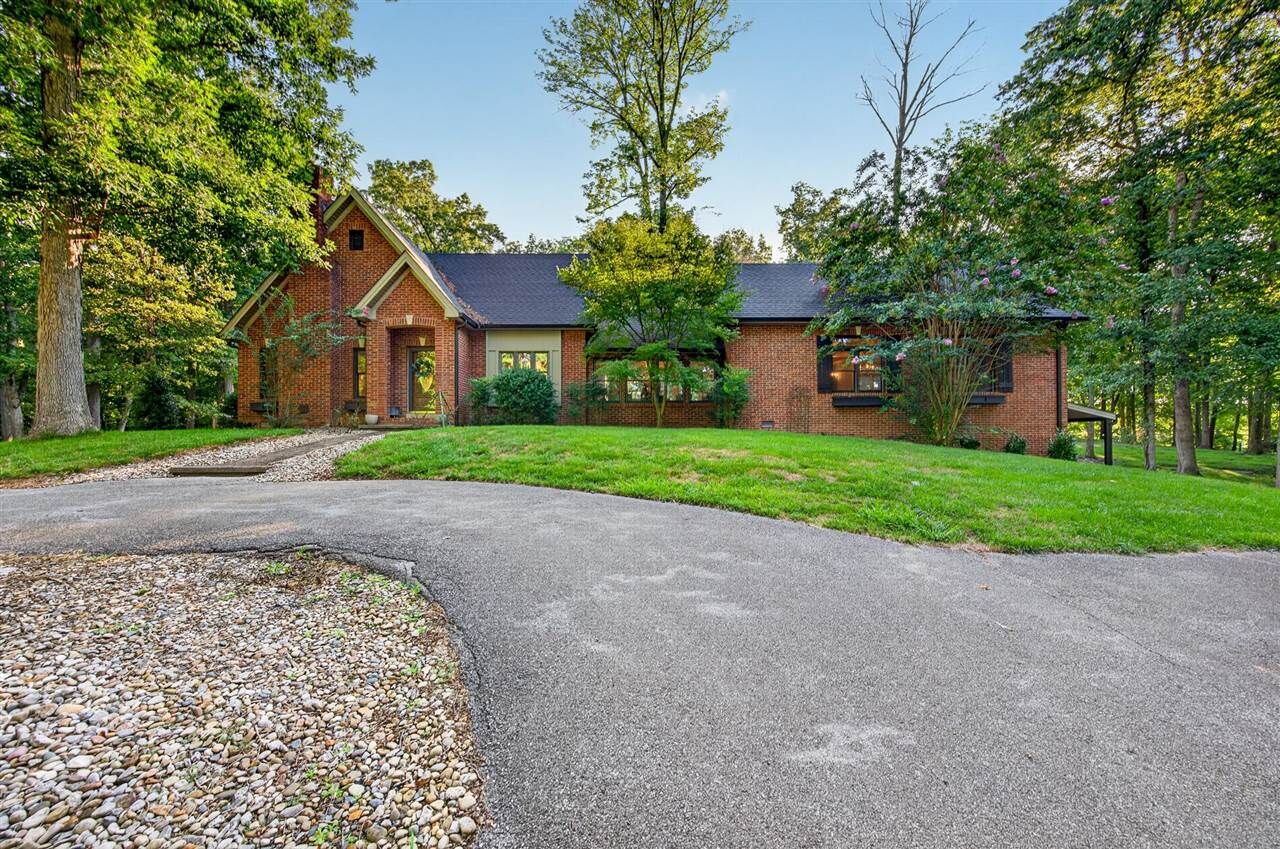 Property Photo: 848 S Hewitt Road KY 42103