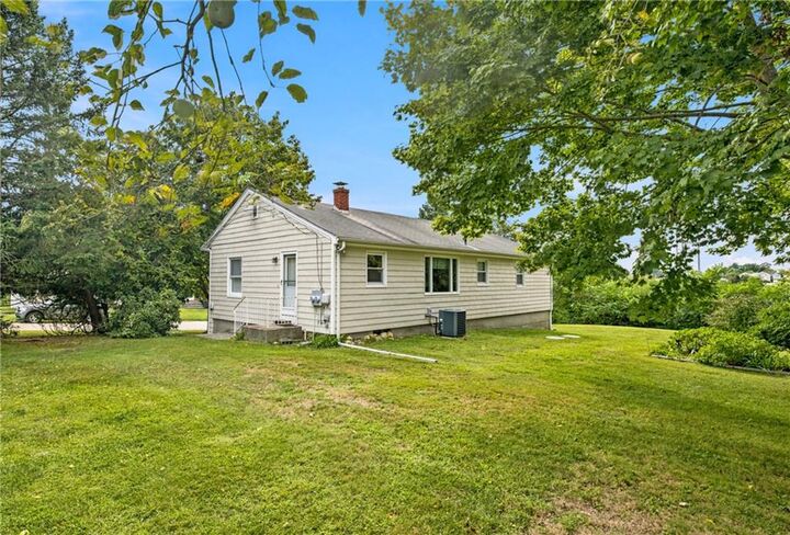 Property Photo:  63 Bourbon Street  RI 02871 