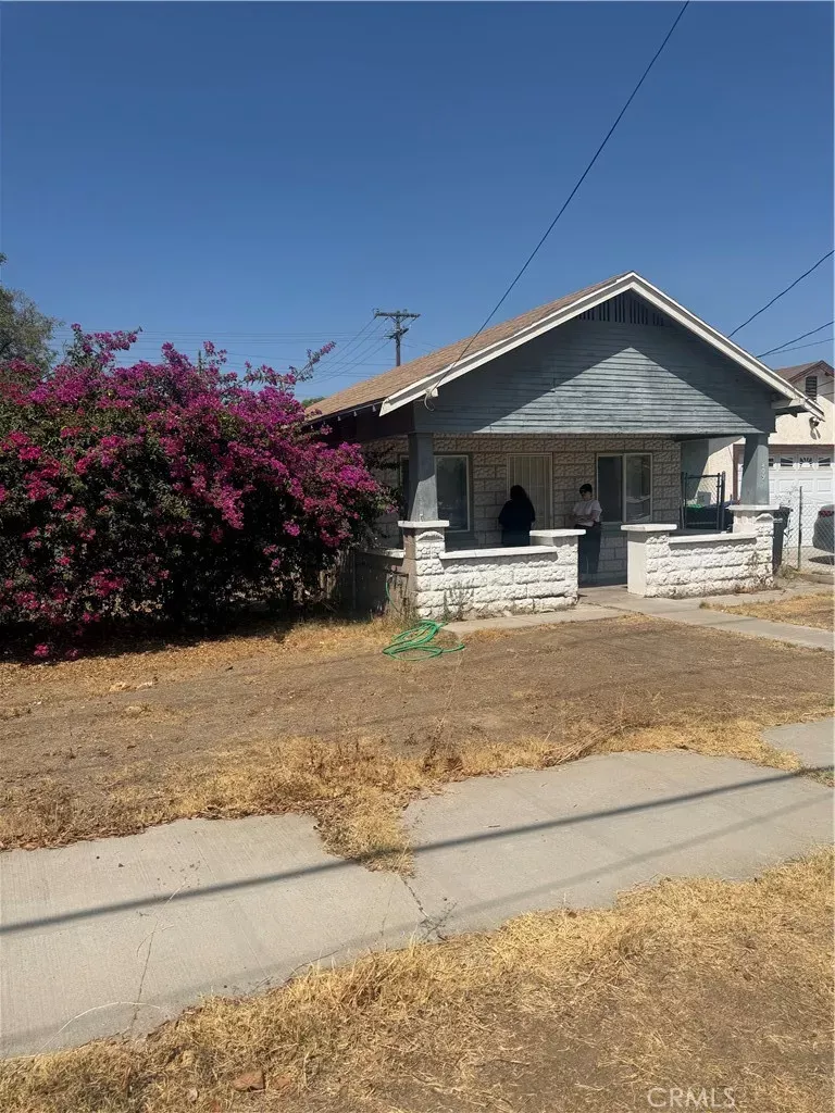 Property Photo: 409 W L CA 92324