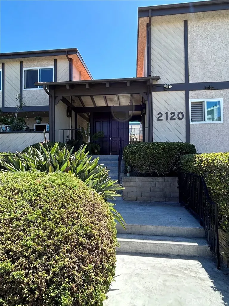 Property Photo: 2120 Dufour Avenue 5 CA 90278