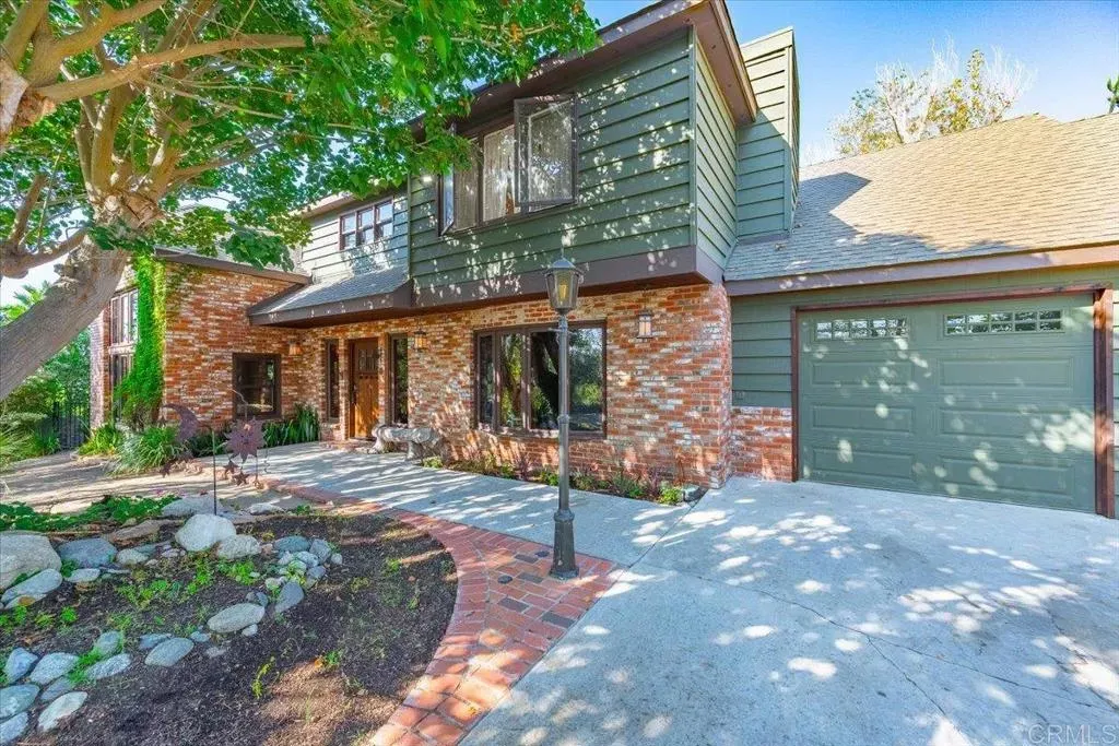 Property Photo:  3336 Old Post Road  CA 92028 