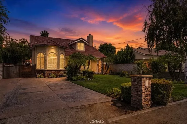 Property Photo:  23549 Cherry  CA 91321 