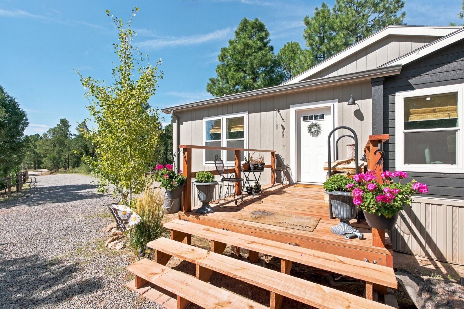 Property Photo:  23 Avenida Mercedes  NM 87552 