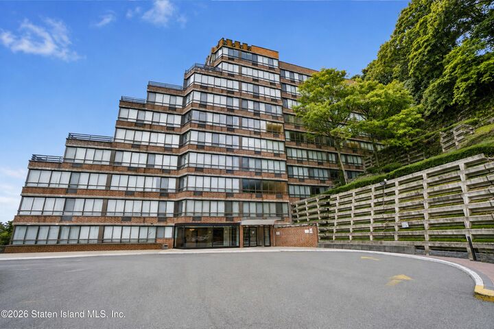 Property Photo:  755 Narrows Road N 506  NY 10304 