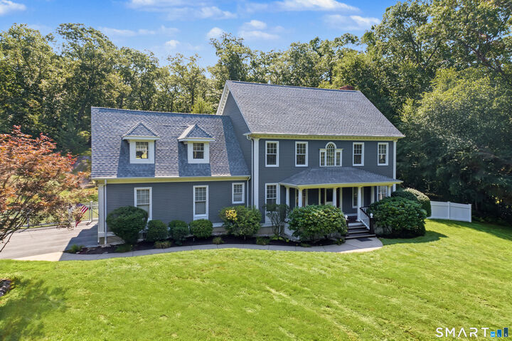 Property Photo:  6 Whippletree Lane  CT 06371 