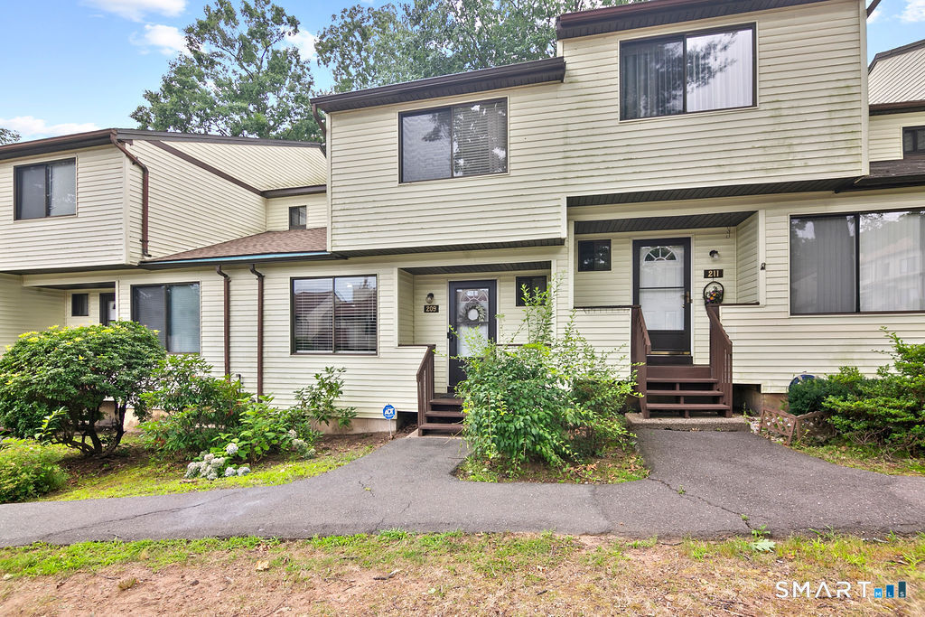 Property Photo: 209 Cypress Road 209 CT 06111