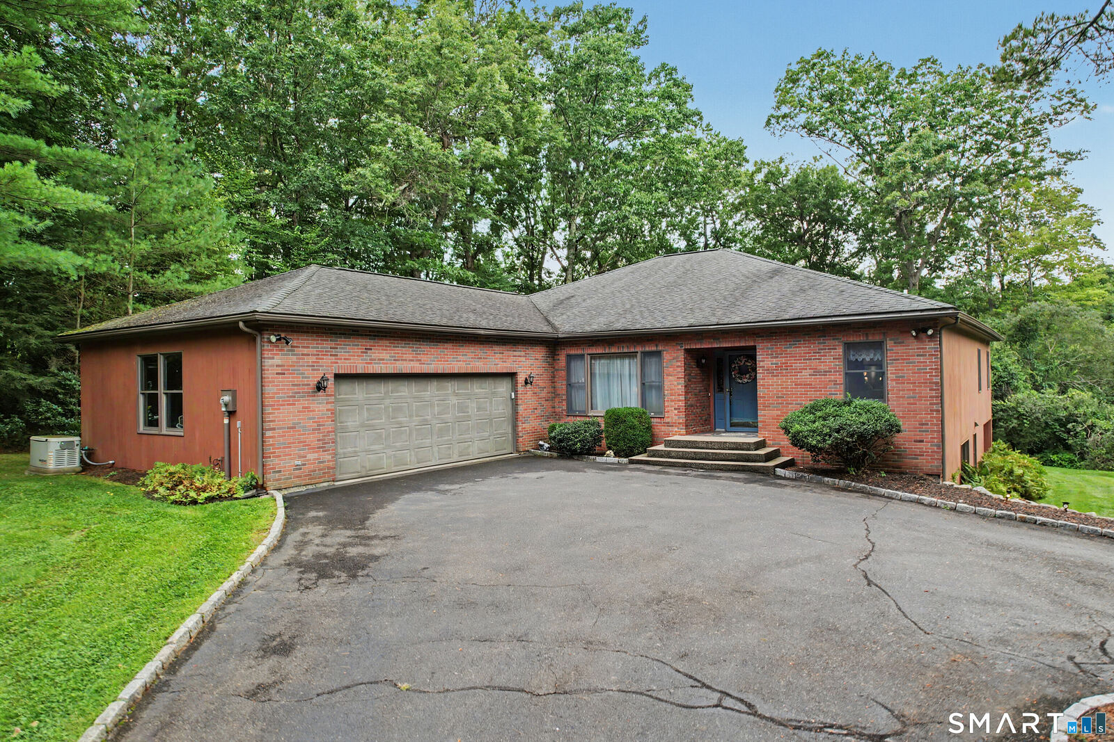 Property Photo:  148-B Putnam Park Road  CT 06801 